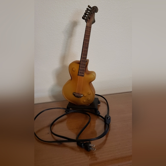 Guitar Lamp- Glass - Picture 5 of 6